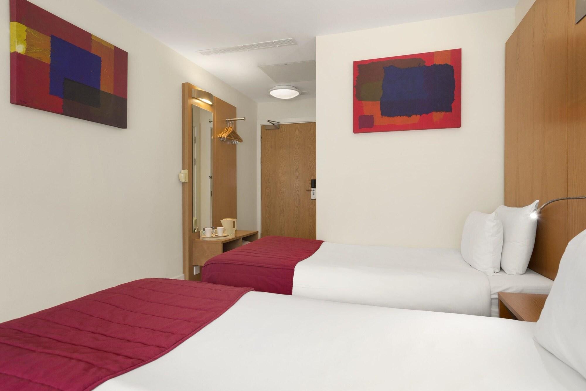 Ramada Encore Doncaster Extérieur photo